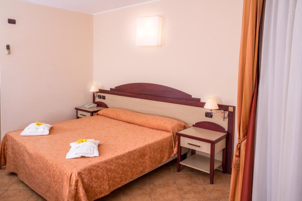 Nettuno Hotel Palace Бельведере-Мариттімо Екстер'єр фото